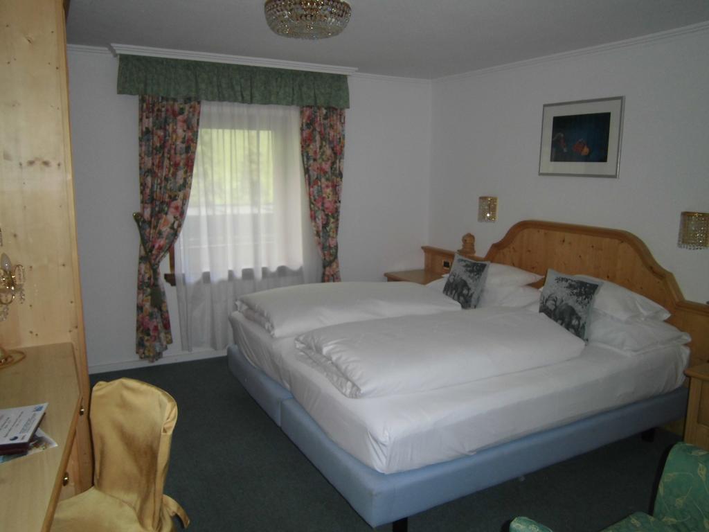 Hotel Evaldo Arabba Room photo