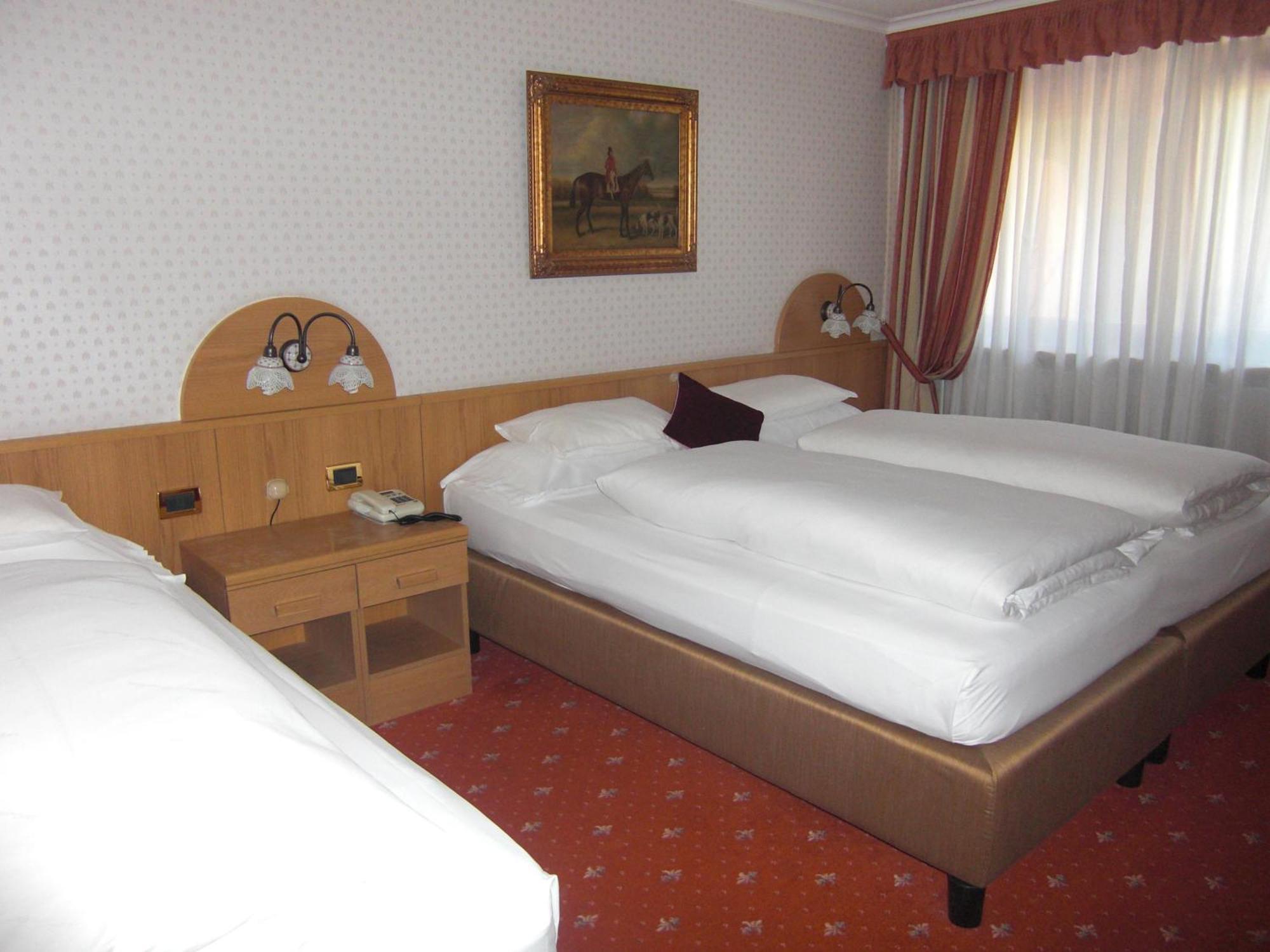 Hotel Evaldo Arabba Room photo